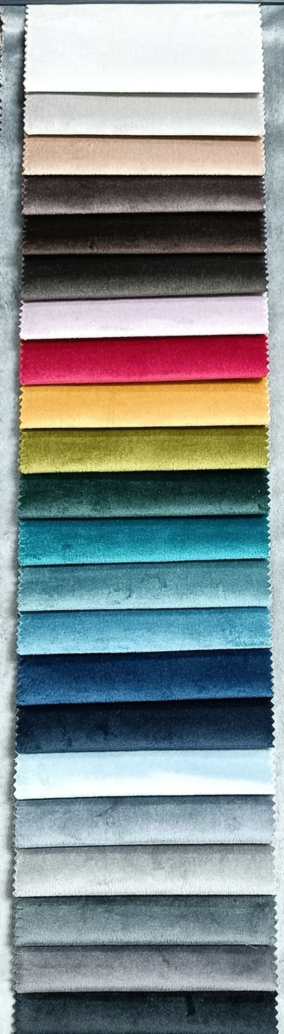 Colțar XXS extensibil cu spațiu de depozitare Claudia