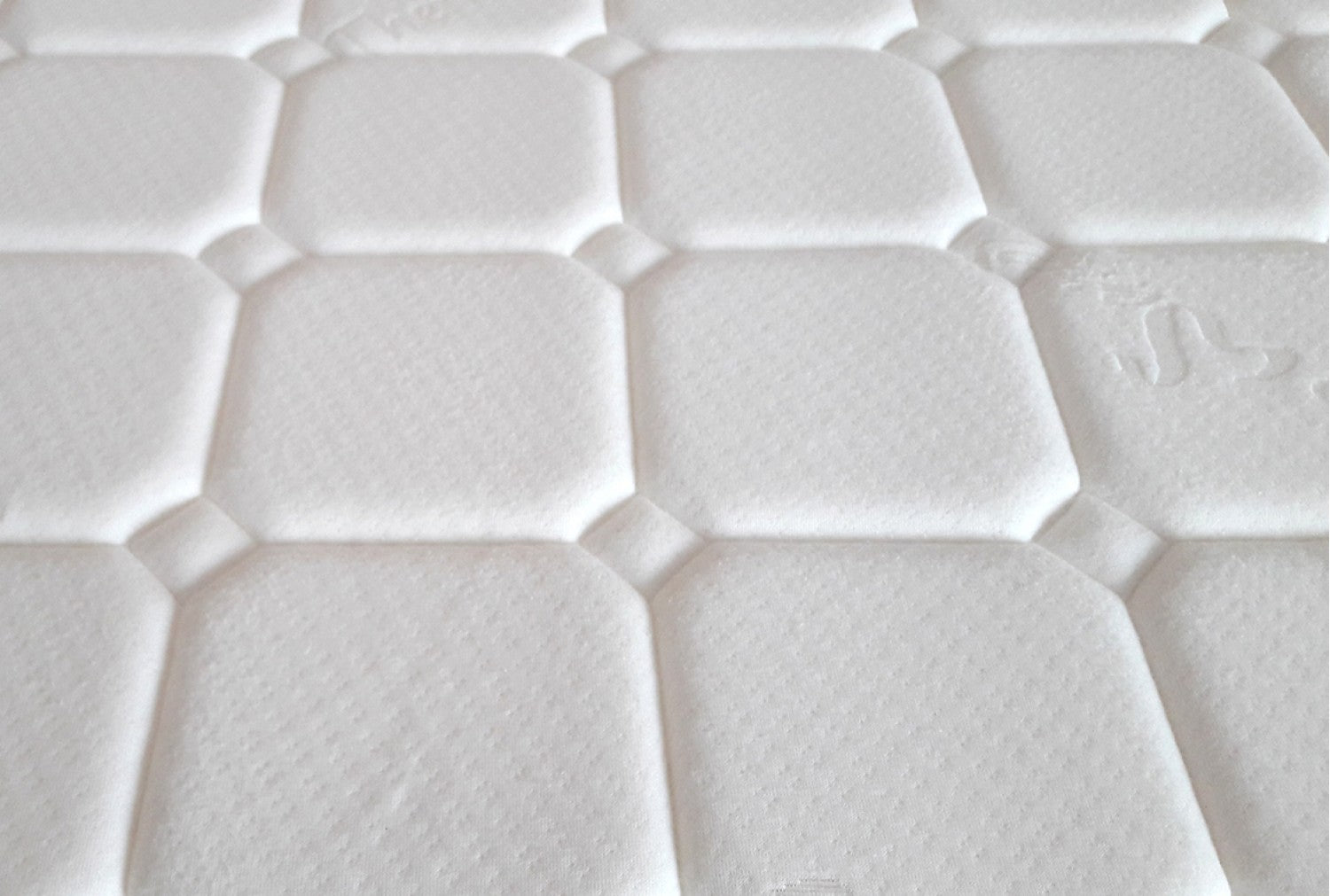 Saltea cu spumă cu memorie BodyRest